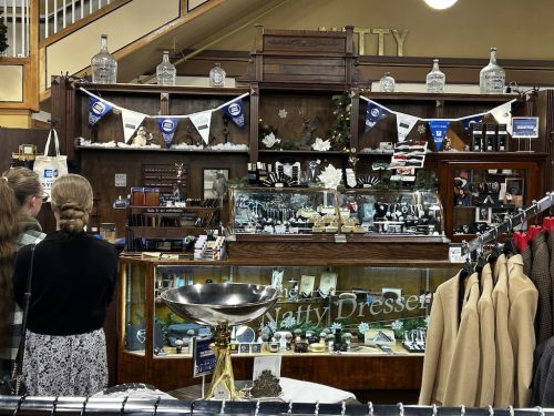 Mens Clothing Albany Or Nov 30th 2024 5